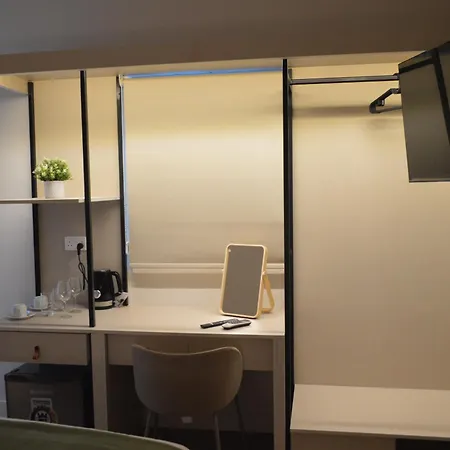 Leondiana Boutique Larnaca