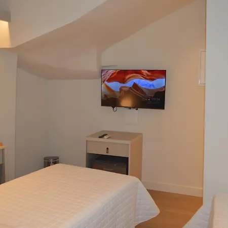 מלון Leondiana Boutique לרנקה