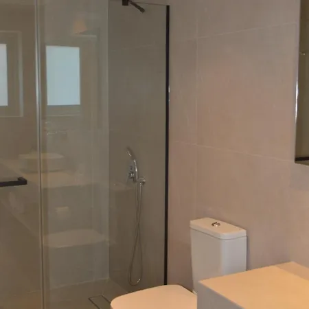 Leondiana Boutique 5* לרנקה