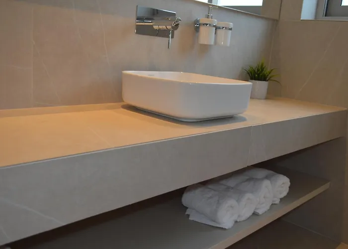 Leondiana Boutique Larnaca